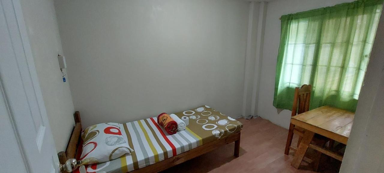 Koinonia Retreat Center Hotell Baguio City Rom bilde
